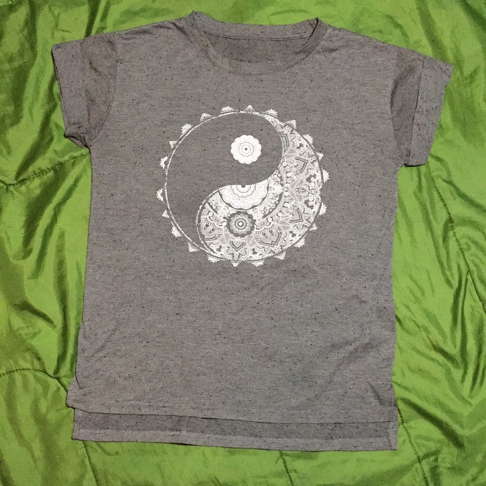 Heather Gray Yin & Yang T-shirt